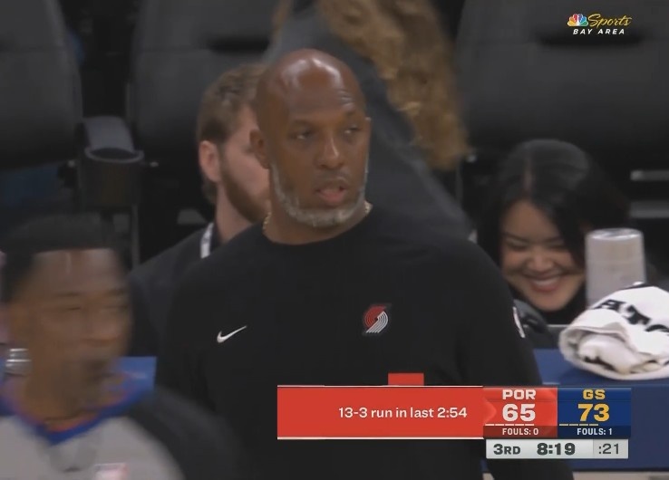 經典的勇士領先被追分！開拓者3分鐘內轟出13-3將分差縮小到8分