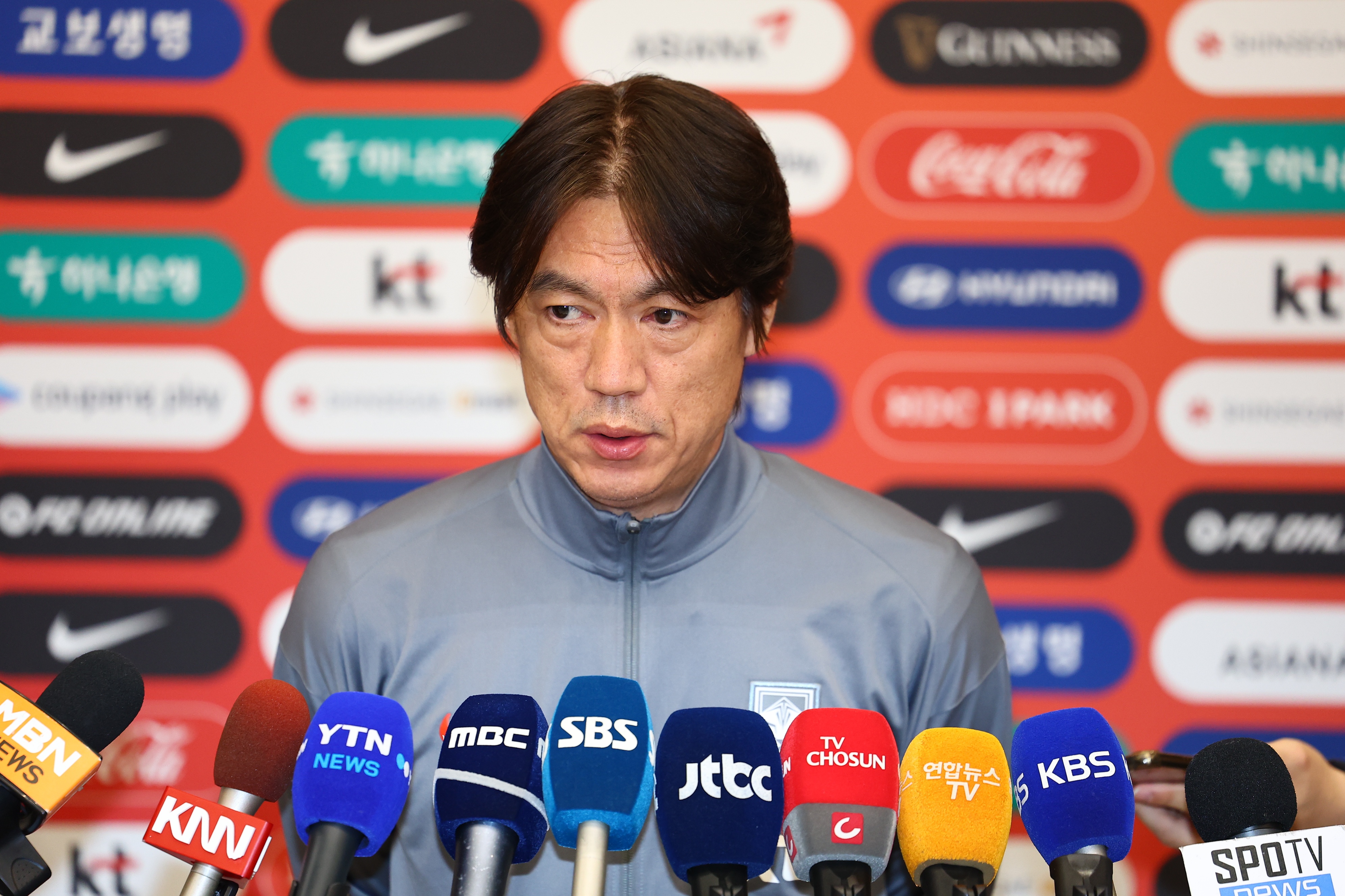 洪明甫不滿：金玟哉對國家隊也重要，拜仁缺乏對球員的保護