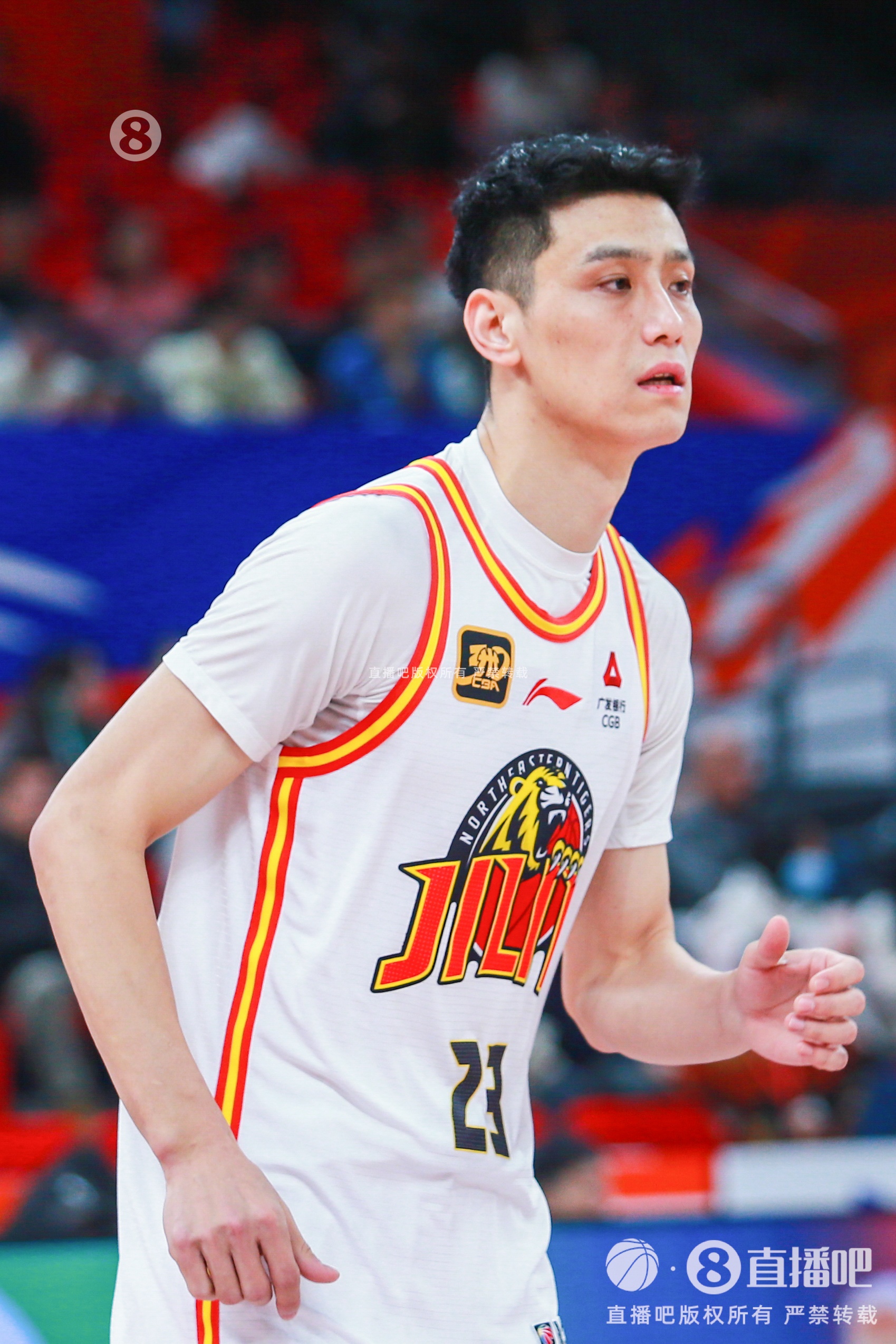 亮眼發(fā)揮！欒利程替補27分鐘 投籃&罰球皆6中6貢獻20分2板2助